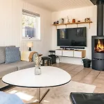 5 Star Holiday Home In Hals 別荘